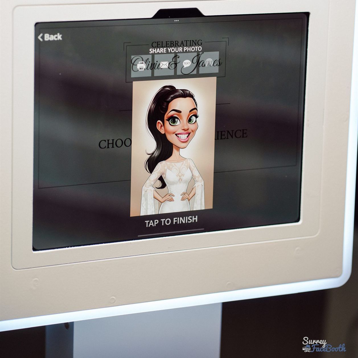 Caricature Photo Booth Touchscreen Cartoon Bride Share Screen