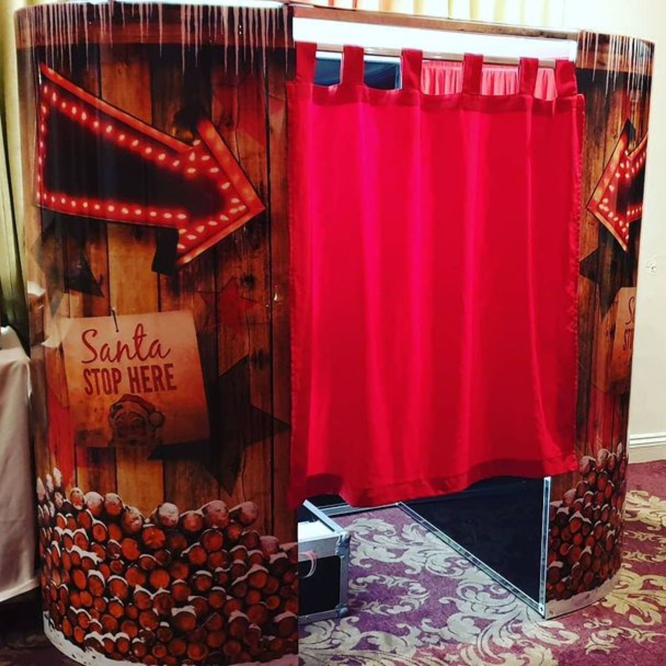 Oval Enclosed Photo Booth Custom Christmas Wrap
