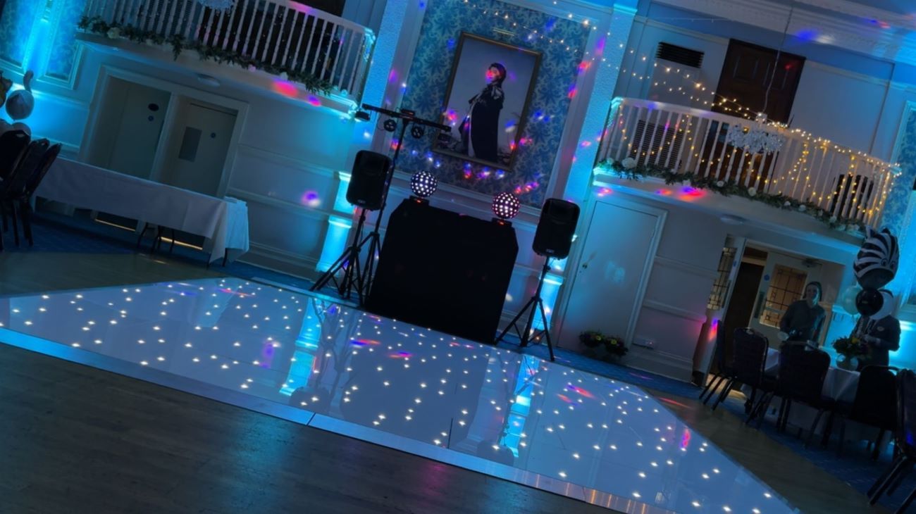 Dj Hire Booth Pa Speakers Led Par Can Star Cloth Dance Floor