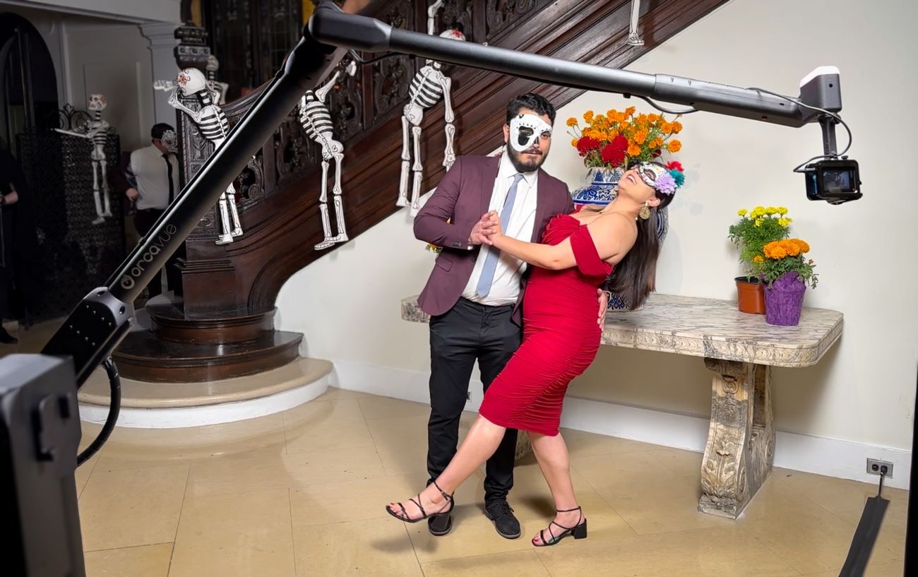 Glambot Day Of Dead Themed Event Dancing Couple
