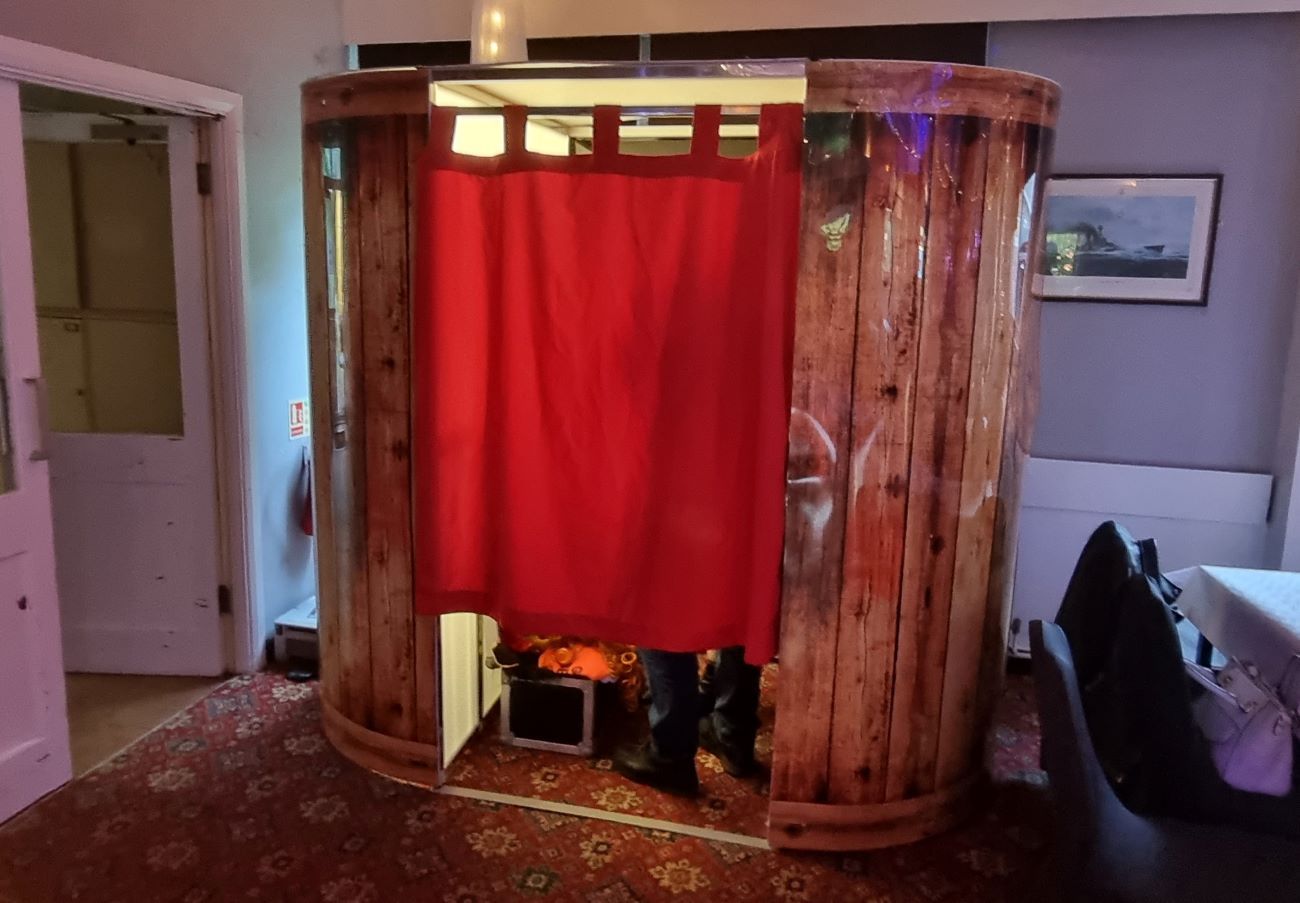 Oval Enclosed Photo Booth Wooden Finish